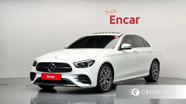 Mercedes-Benz E-Class W213 2022 Белый из Кореи