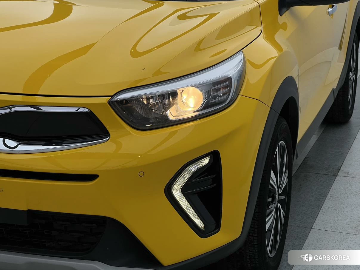 Kia Yi Ran 2021 Желтый из Китая