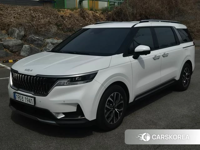 Kia Carnival 4th generation 2023 Белый из Кореи