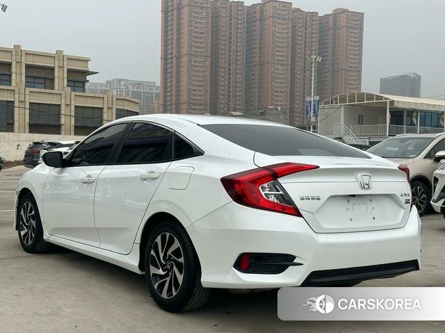 Honda Civic 2019 Белый из Китая