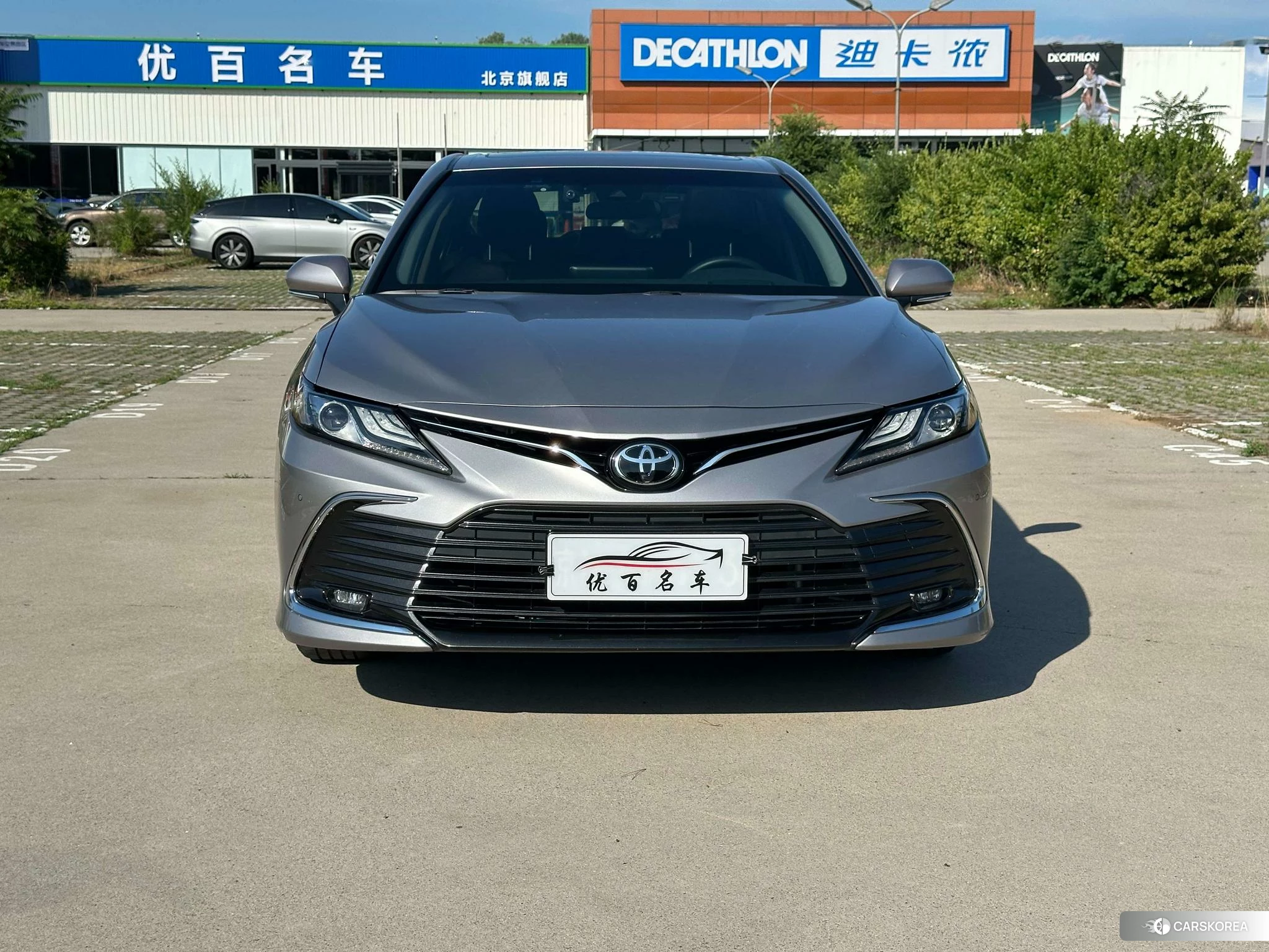 Toyota Camry 2021 Темно-серый из Китая