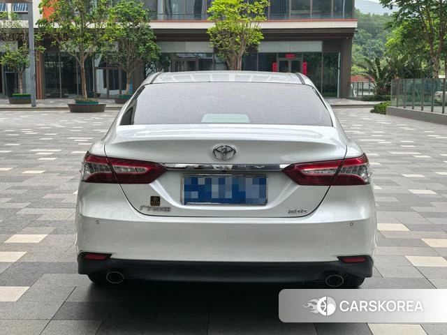 Toyota Camry 2021 Белый из Китая