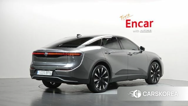 Toyota Crown Crossover 2024 Серый из Кореи