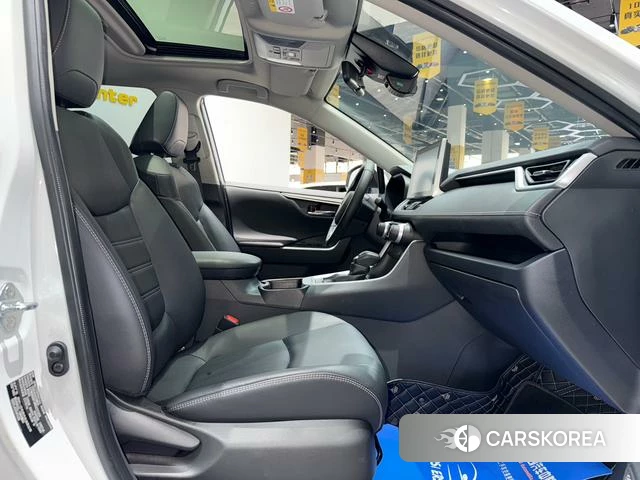 Toyota RAV4 Rongfang 2021 Белый из Китая