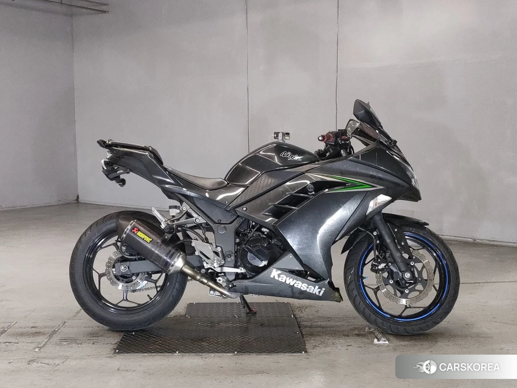 Проданный Kawasaki NINJA 250 2016 из Японии, фото 2