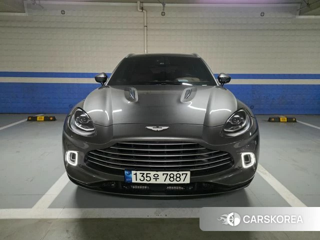 Aston Martin DBX 2021 Серый из Кореи