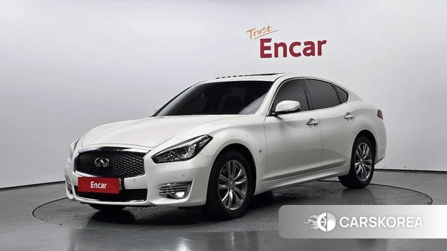 Infiniti Q70 2019 Белый из Кореи