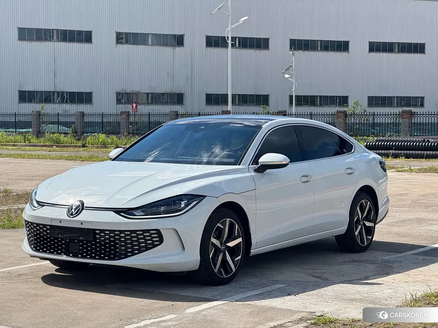 Volkswagen Lamando 2024 Белый из Китая
