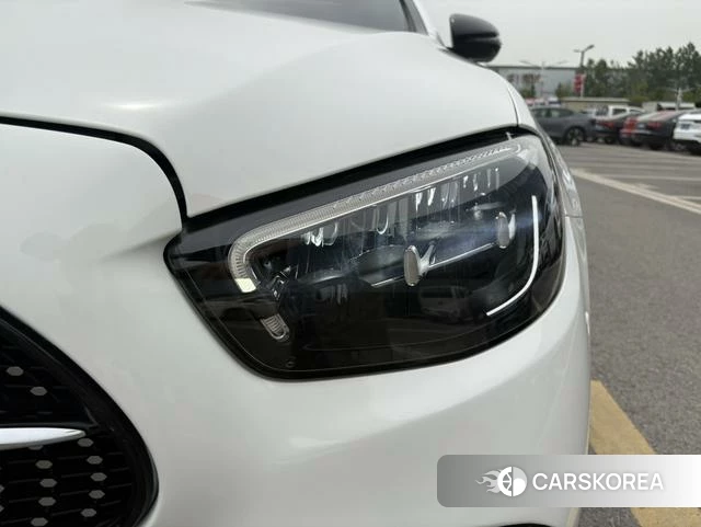 Mercedes-Benz E-class (imported) 2021 Белый из Китая