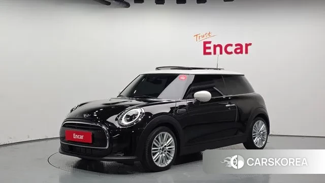 Mini Cooper 2022 Черный из Кореи