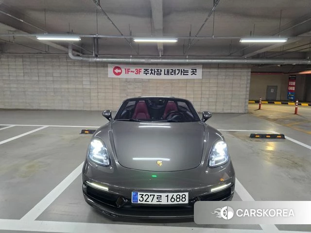 Porsche 718 Boxster 2018 Серый из Кореи