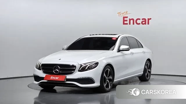 Mercedes-Benz E-Class W213 2020 Белый из Кореи