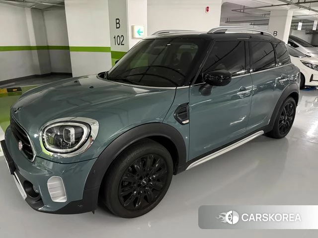 Mini Cooper Countryman 2024 Темно-зеленый из Кореи