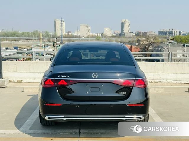 Mercedes-Benz E-class 2024 Черный из Китая