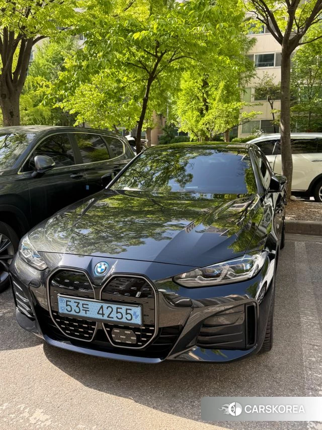 BMW i4 2023 Черный из Кореи