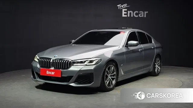 BMW 5 Series (G30) 2023 Серебристо-серый из Кореи