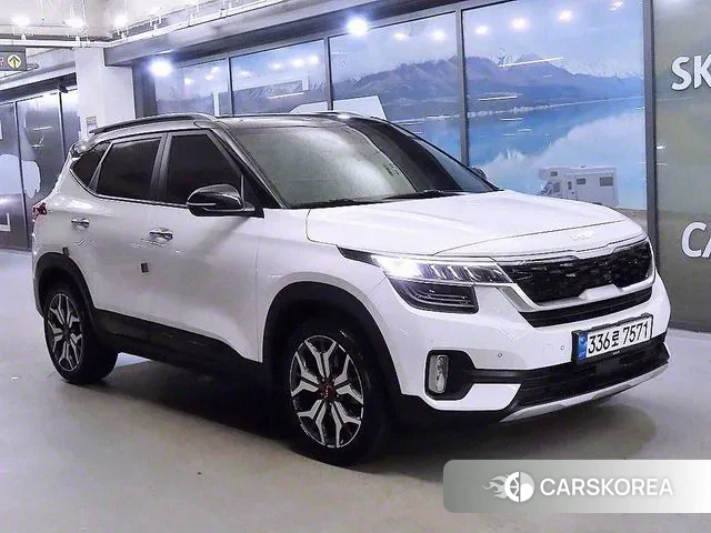 Kia Seltos 2021 Белый из Кореи