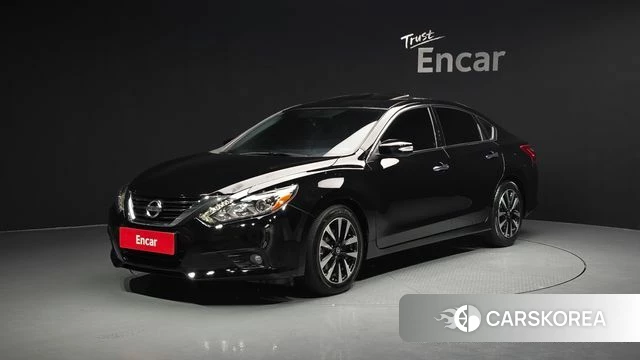 Nissan Altima 2018 Черный из Кореи