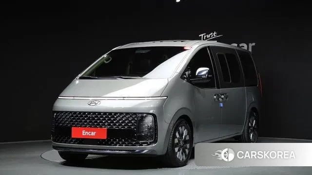 Hyundai Staria 2021 Серебристо-серый из Кореи