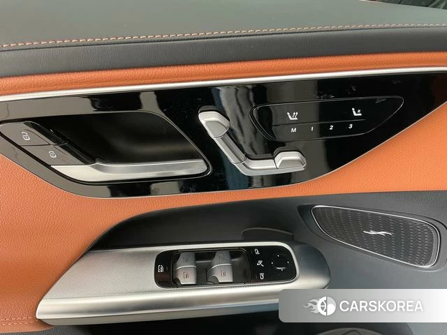 Mercedes-Benz GLC 2024 Белый из Китая
