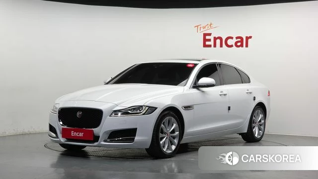 Jaguar XF (X260) 2019 Белый из Кореи