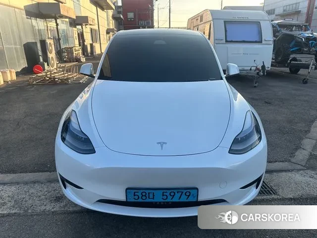 Tesla Model Y 2024 Белый из Кореи