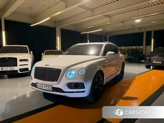 Bentley Bentayga 2018 Коричневый из Кореи