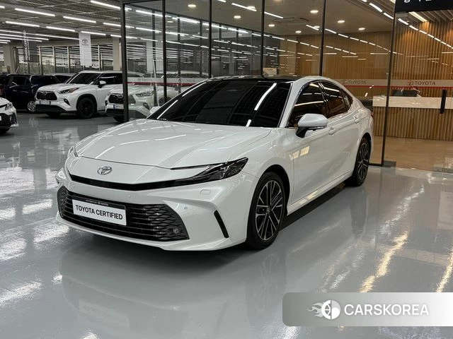 Toyota Camry (XV80) 2026 Белый из Кореи
