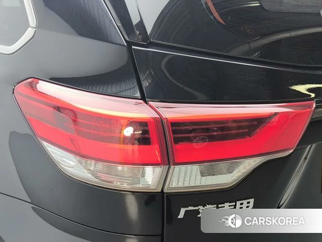 Toyota Highlander 2021 Черный из Китая