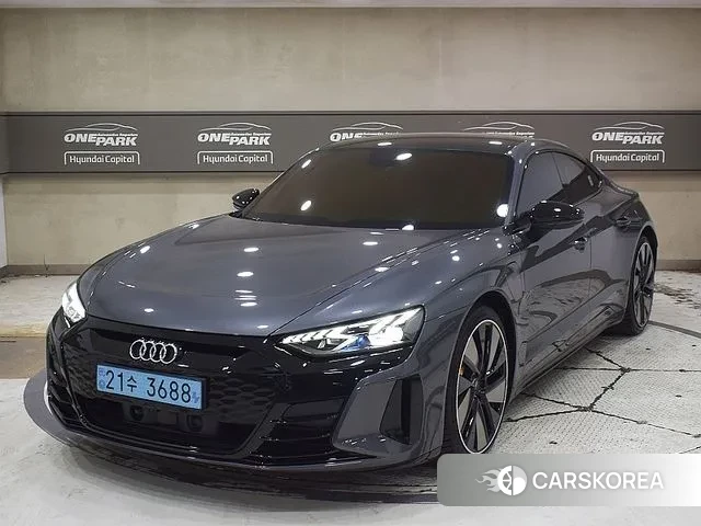 Audi e-Tron GT 2022 Серый из Кореи