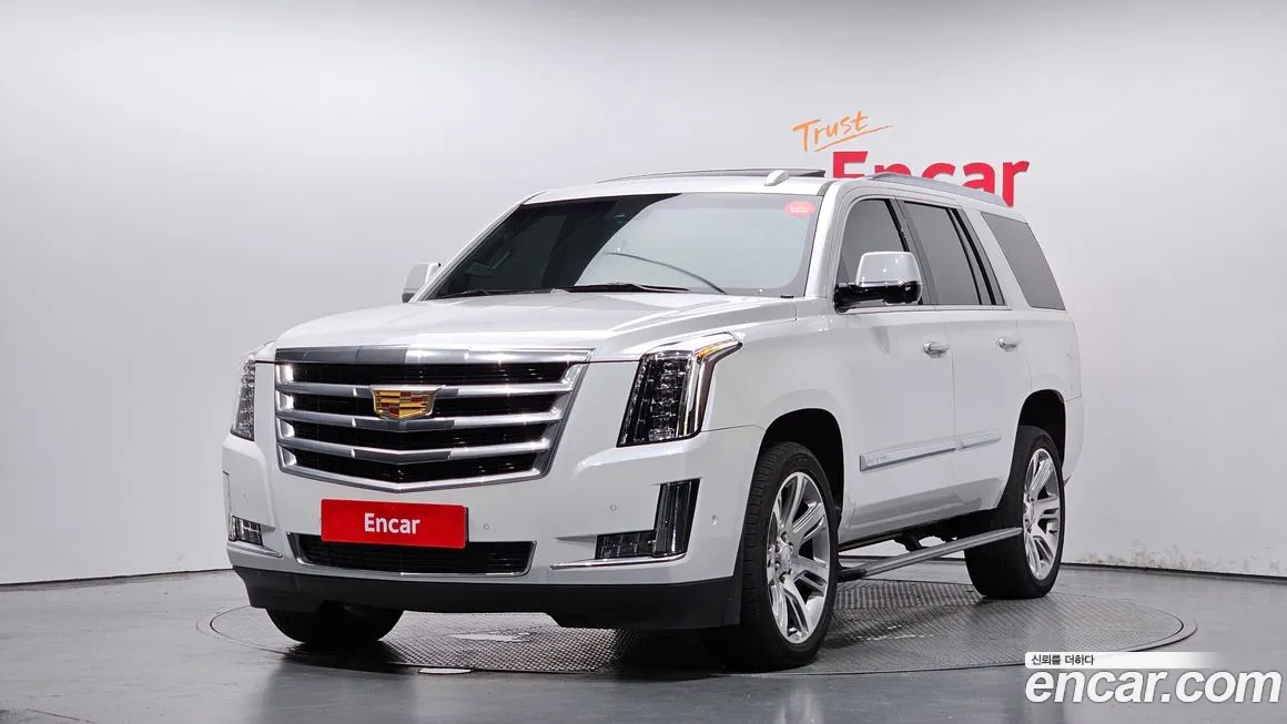 Cadillac Escalade 2018 Белый из Кореи