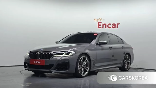 BMW 5 Series (G30) 2021 Серебристо-серый из Кореи
