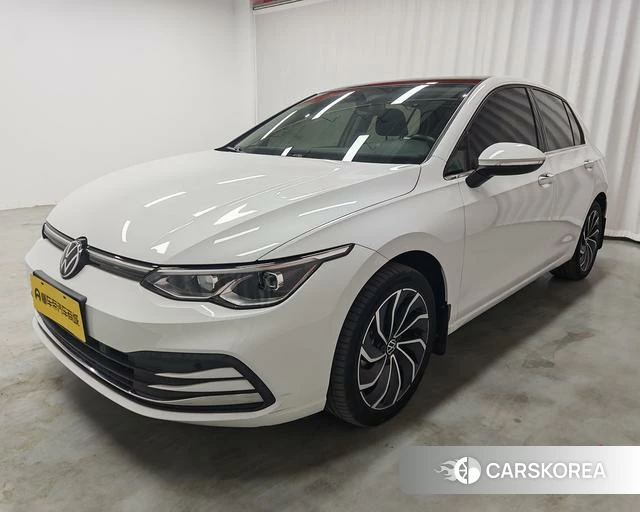 Volkswagen Golf 2021 Белый из Китая