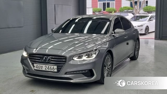 Hyundai Grandeur IG Hybrid 2018 Серебристо-серый из Кореи