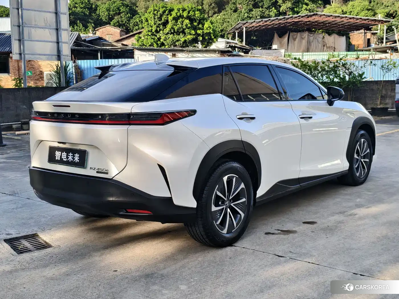 Lexus RZ 2023 Белый из Китая