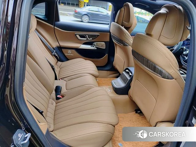 Mercedes-Benz E-class 2024 Черный из Китая