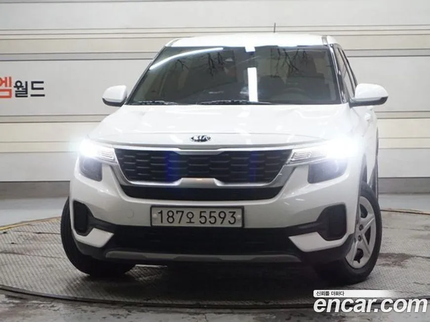 Kia Seltos 2020 Белый из Кореи