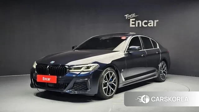 BMW 5 Series (G30) 2021 Черный из Кореи