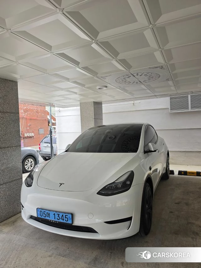 Tesla Model Y 2024 Белый из Кореи