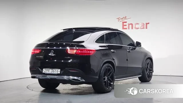 Mercedes-Benz GLE - Class W166 2018 Черный из Кореи