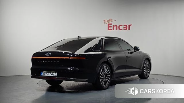 Hyundai Grandeur Hybrid (GN7) 2023 Черный из Кореи