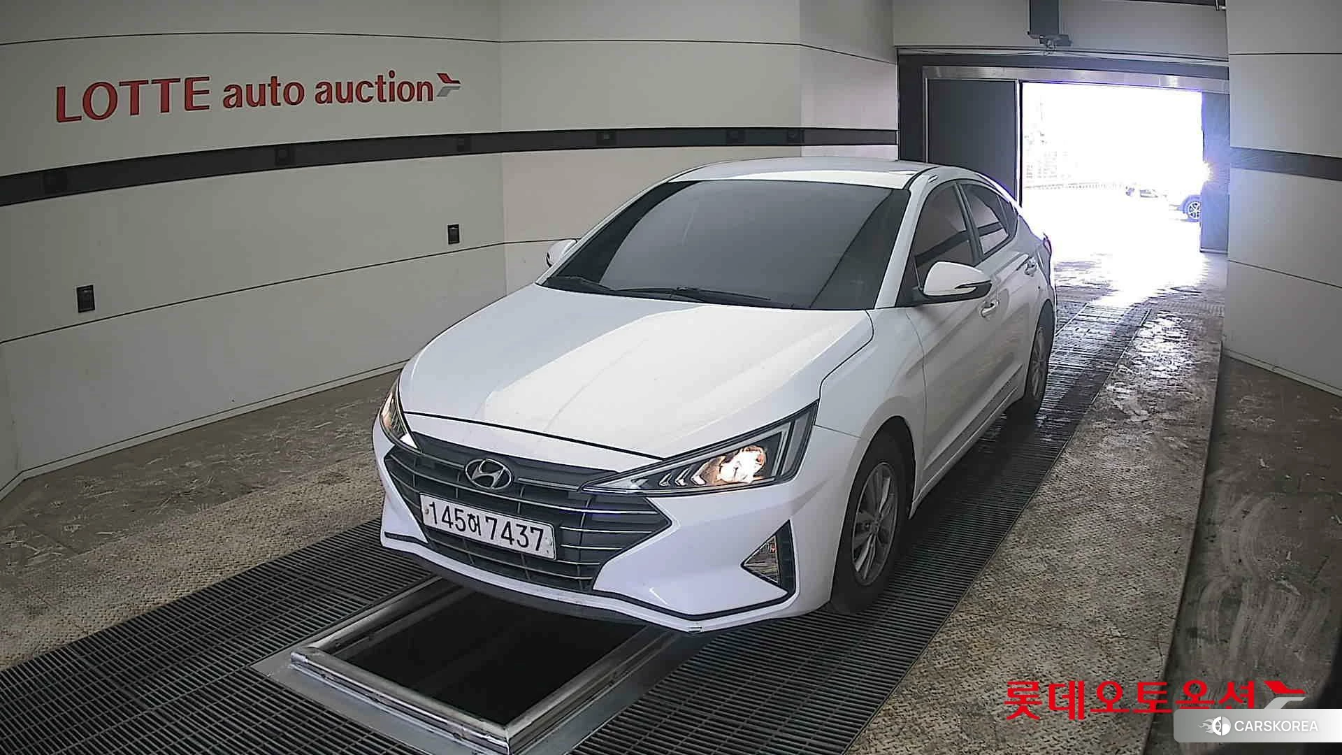 Hyundai Avante 2020 Polar White из Кореи