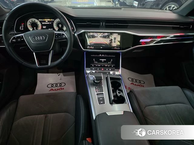 Audi A6L 2021 Черный из Китая