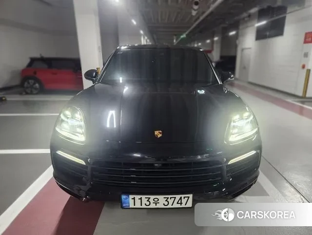 Porsche Cayenne (PO536) 2019 Черный из Кореи