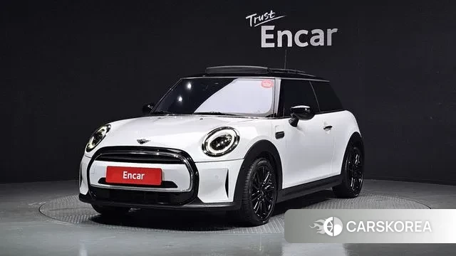 Mini Cooper 2023 Белый из Кореи