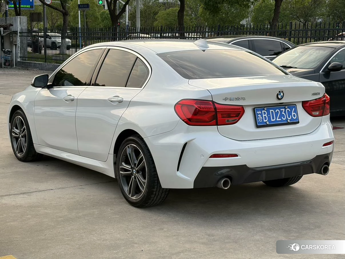 BMW 1 series 2021 Белый из Китая