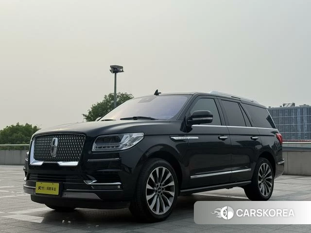 Lincoln Navigator 2018 Черный из Китая
