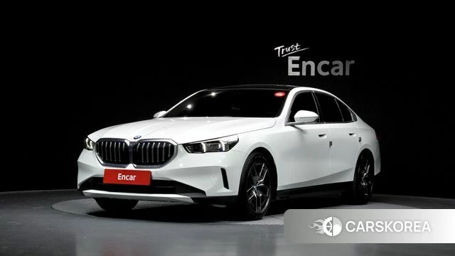 BMW 5 Series (G60) 2023 Белый из Кореи