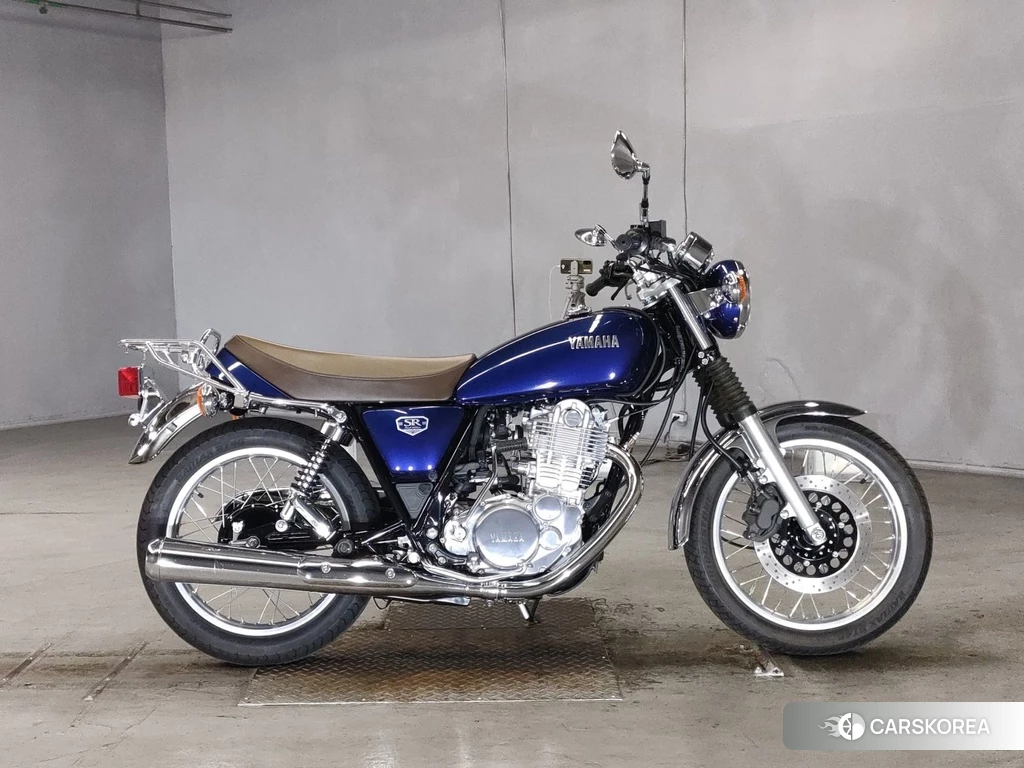 Проданный Yamaha SR 400 2021 из Японии, фото 2