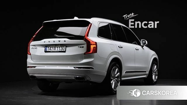 Volvo XC90 second Generation 2019 Белый из Кореи
